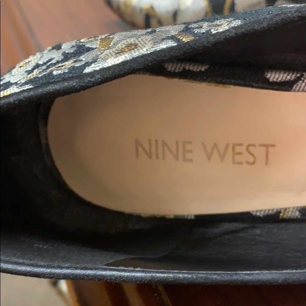 Beautiful shoes! - Picture 4 of 5